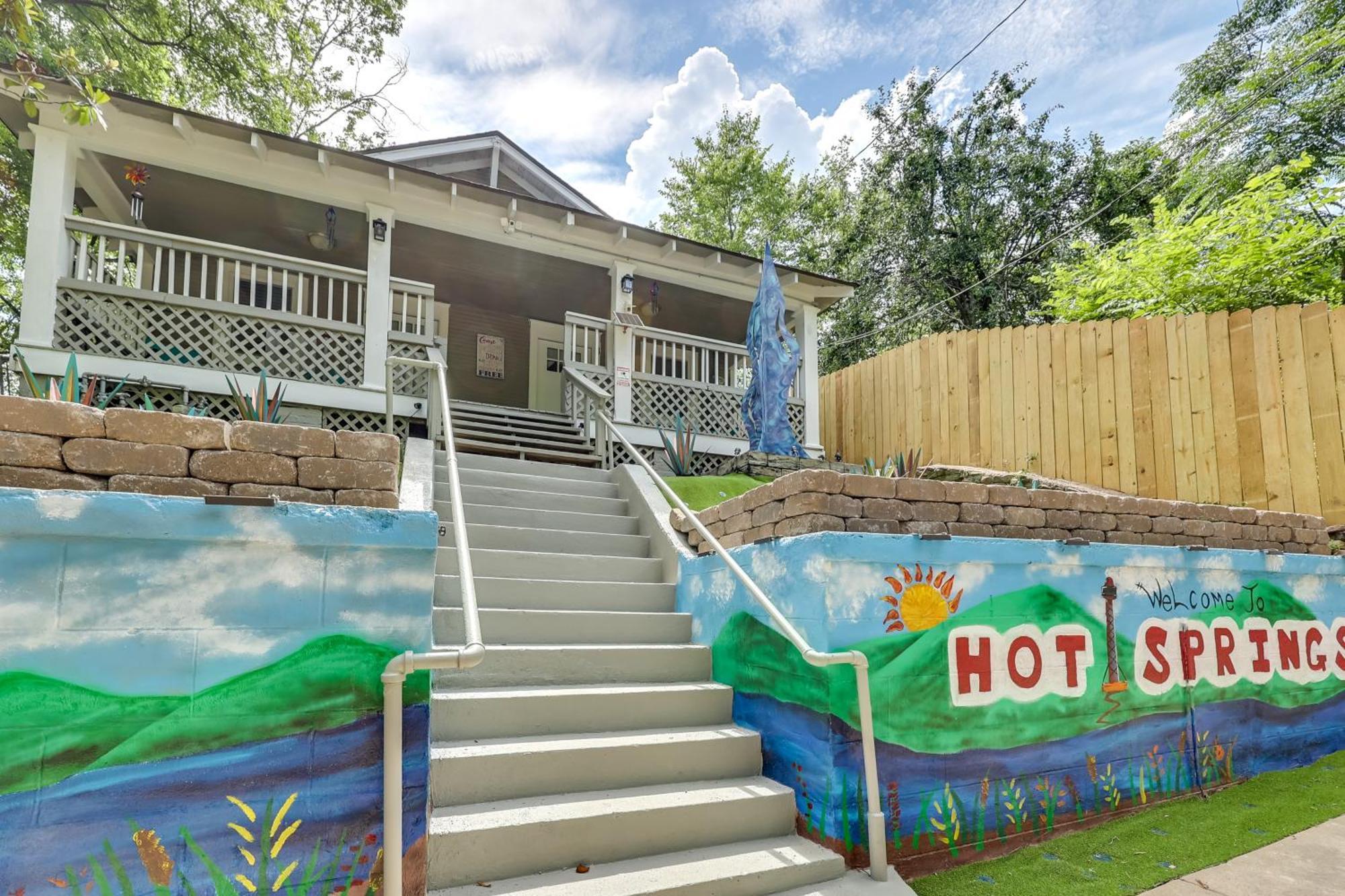 Hot Springs Home With Yard, Walk To Bathhouse Row! Экстерьер фото